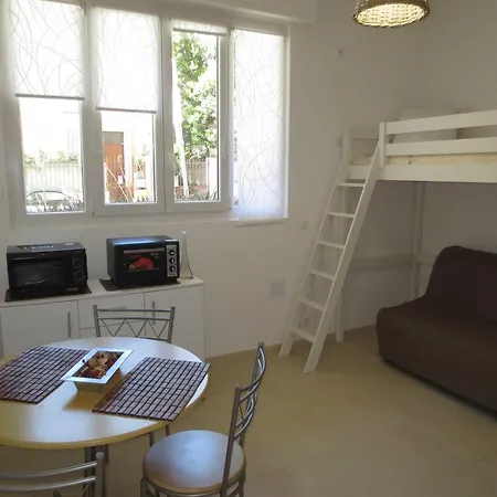 Apartment Carras